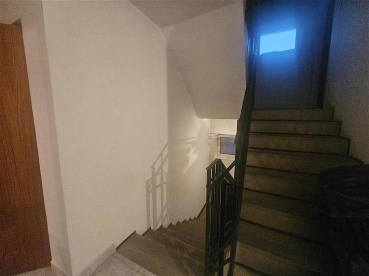 Casă individuală cu 6 camere cu Canalizare în Bucureștii Noi