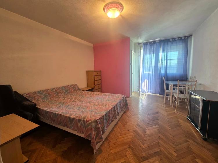 Garsonieră semidecomandată în Dristor