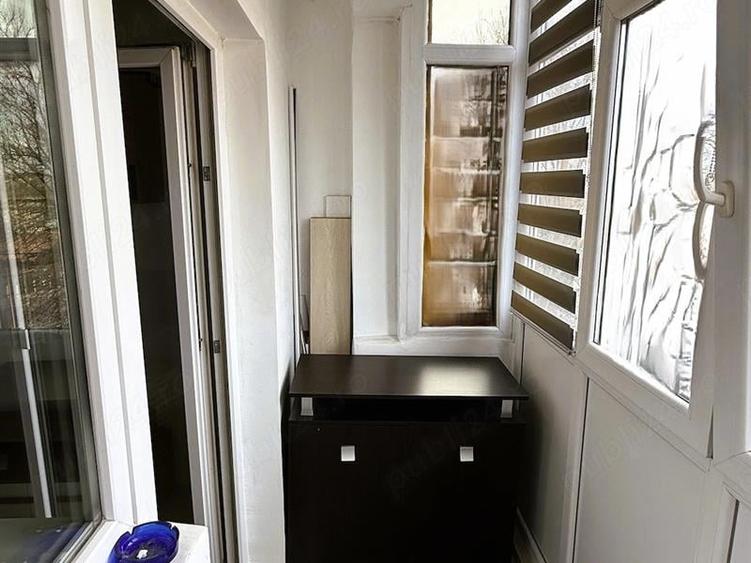 Apartament cu 2 camere decomandat, mobilat în Rovine