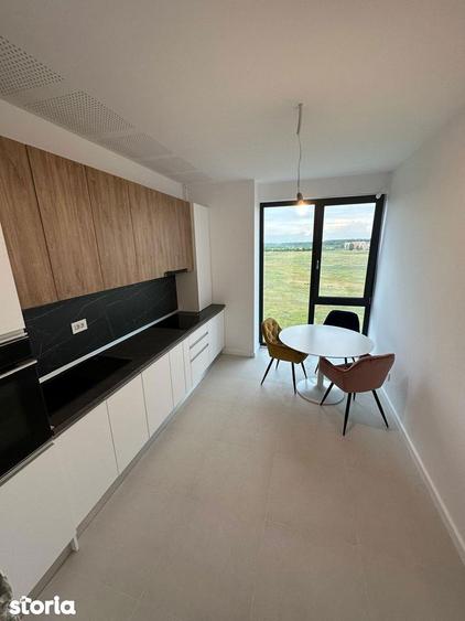 Apartament cu 3 camere, mobilat în Băneasa