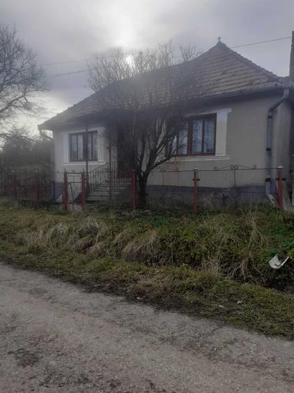 Casă cu 4 camere în Exterior Vest