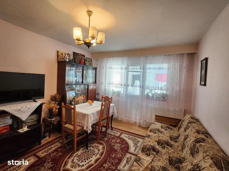 2 Camere semidecomandat zona Milcov langa pod - 1