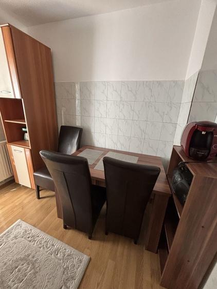Apartament cu 2 camere decomandat în Exterior Vest