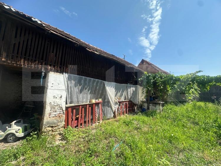 Casă individuală cu 3 camere cu Teren 200 Mp în Vinerea