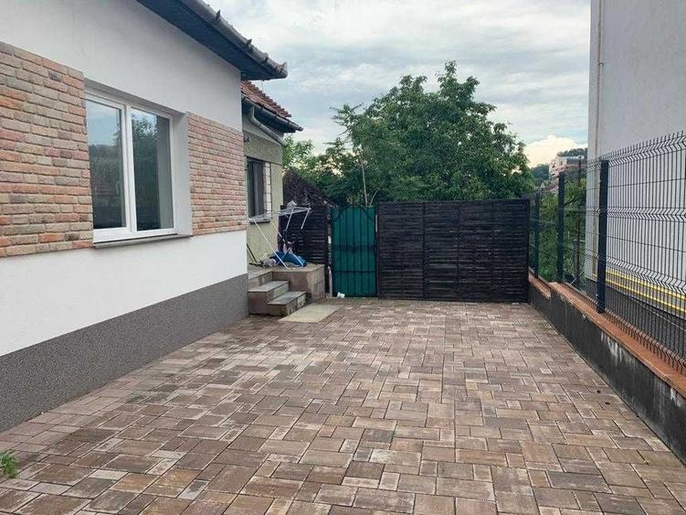 Casă cu 3 camere cu Teren 60 Mp în Dosu Bricii