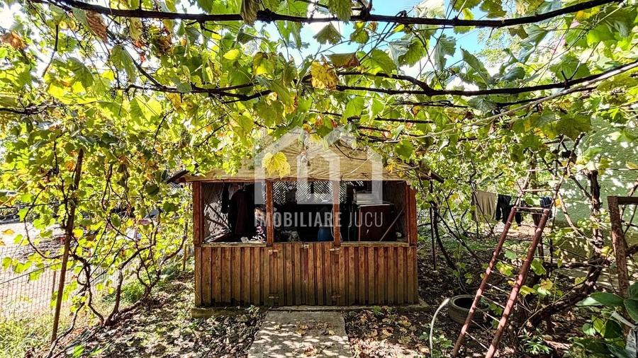 Casă individuală cu 2 camere cu Canalizare în Gădălin