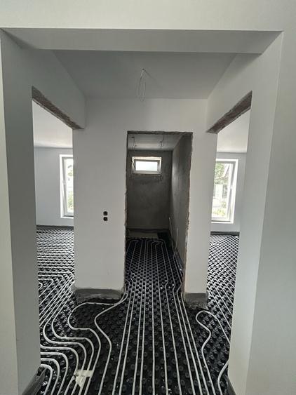 Casă cu 3 camere în Lazuri