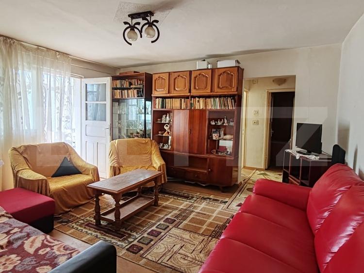 Apartament cu 2 camere semidecomandat, mobilat în Nord