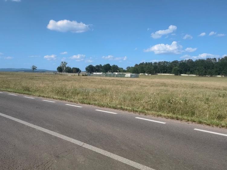 Spațiu comercial, în Sânpetru