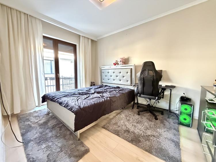Duplex cu 5 camere cu Canalizare în Dumbrăvița
