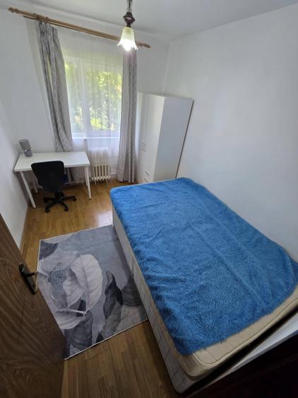 Apartament cu 4 camere semidecomandat în Mănăștur