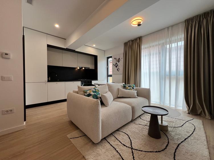 Apartament cu 2 camere semidecomandat, mobilat în Iancu Nicolae