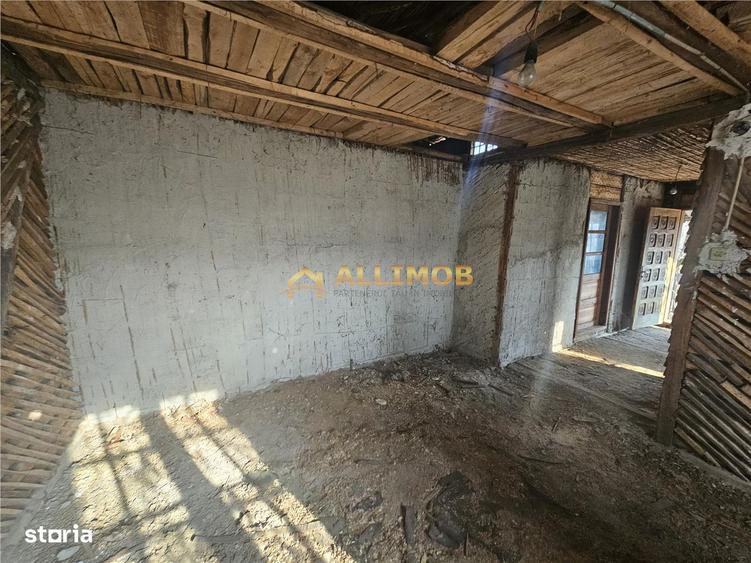 Teren 1000 mp si casa renovabila in Valcanesti . - 14