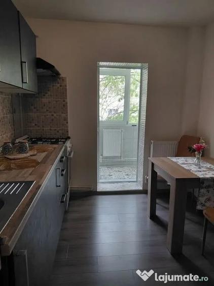 Apartament cu 2 camere decomandat în Mazepa 2
