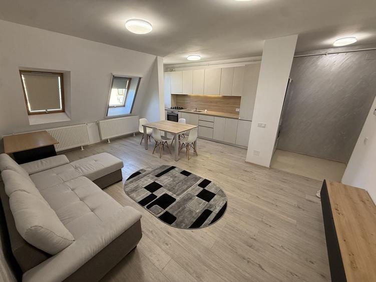 Apartament cu 2 camere semidecomandat în Central