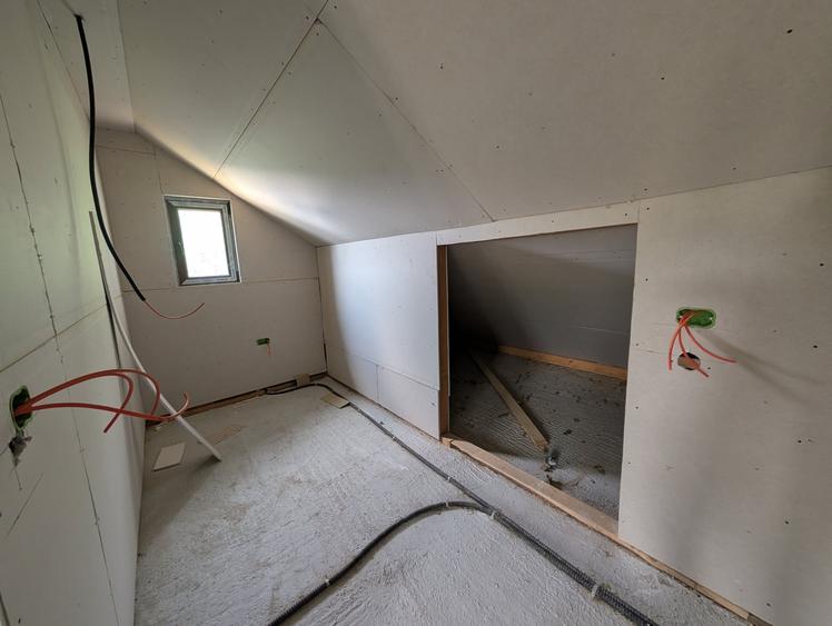 Casă individuală cu 3 camere cu Teren 390 Mp în Nord