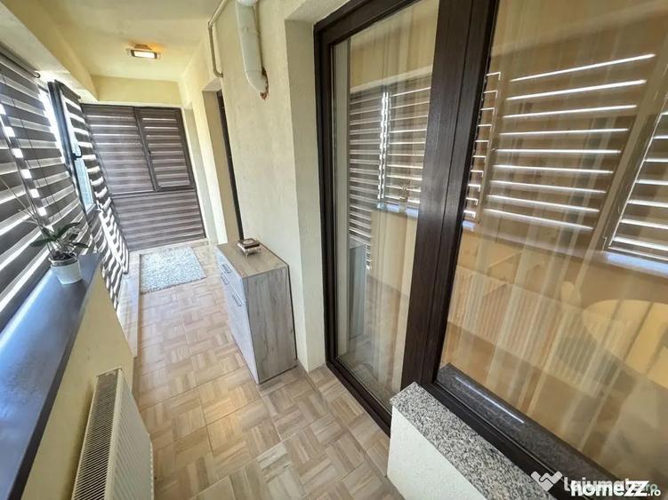 Apartament cu 2 camere decomandat, mobilat în Tomis Plus