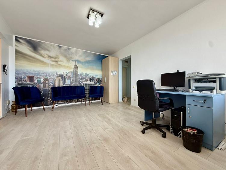 Apartament cu 3 camere semidecomandat în Titan