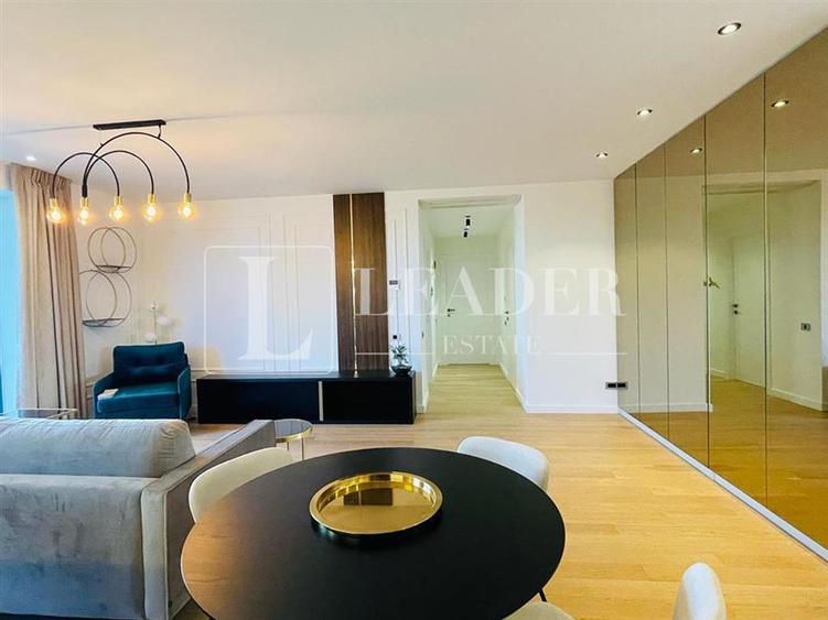 Apartament cu 3 camere decomandat, mobilat în Barbu Văcărescu