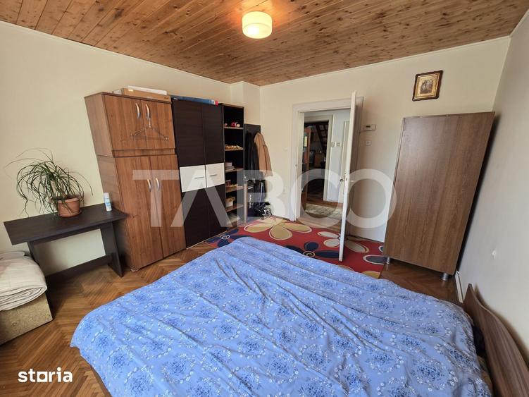 Casă cu 7 camere cu Teren 432 Mp în Reșița