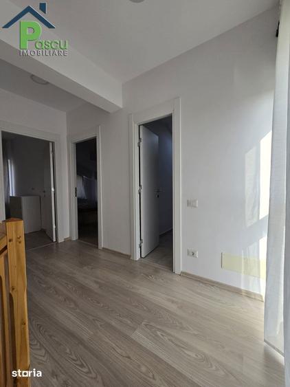 Casă cu 4 camere cu Canalizare în Central