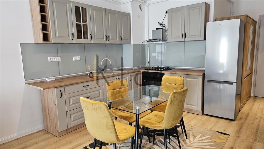 Apartament cu 2 camere semidecomandat, mobilat în Zorilor