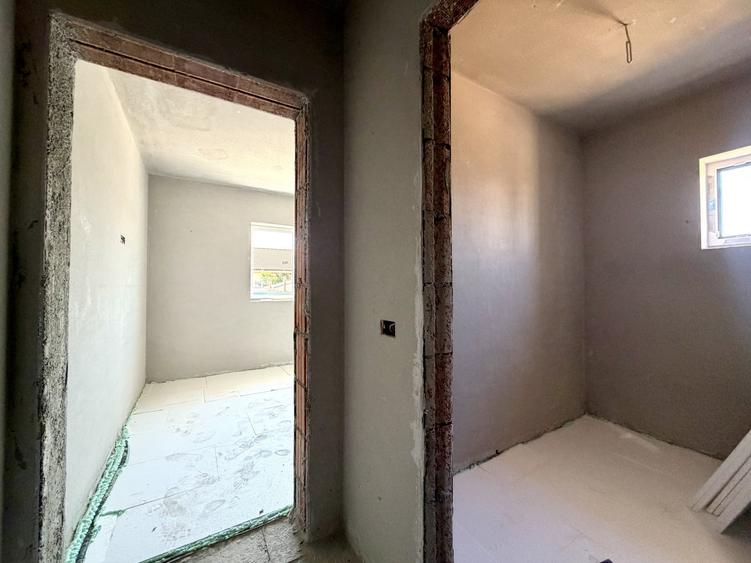 Casă individuală cu 4 camere cu Teren 372 Mp în Sânandrei