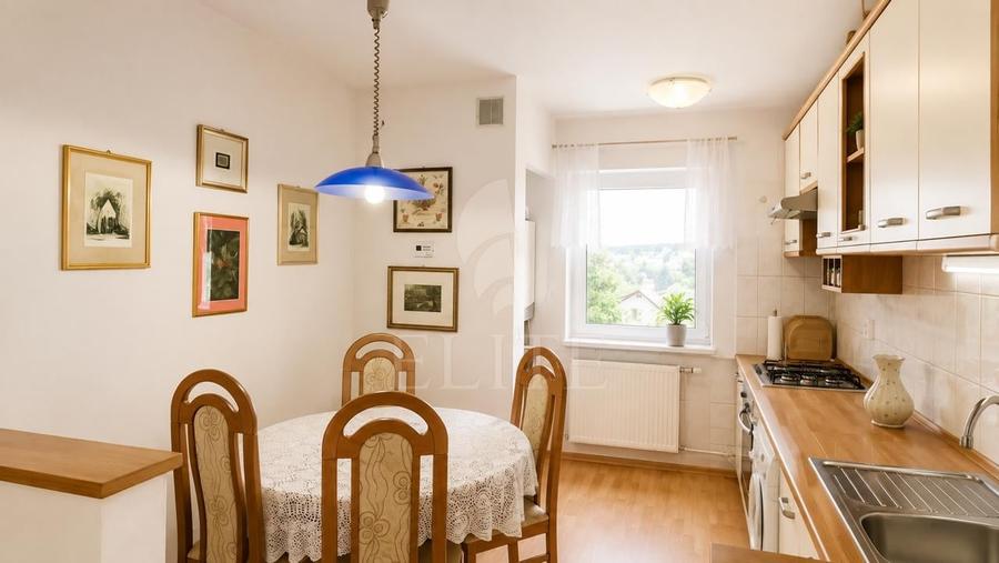 Apartament cu 4 camere decomandat în Zorilor