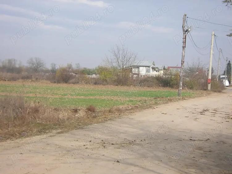 Teren de 9021 mp, în Malu