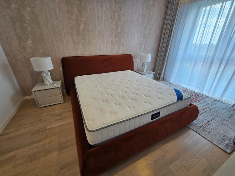Apartament cu 3 camere decomandat în Pipera