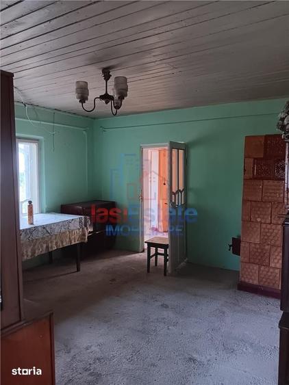 Vorovesti str Principala TEREN 1200mp cu CASA batraneasca 64mp toate u - 5
