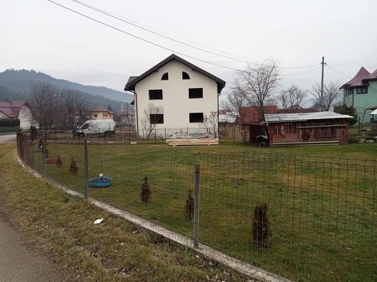 Casa de vanzare in Campulung - 2