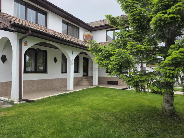 Casă individuală cu 5 camere cu Canalizare în Pipera