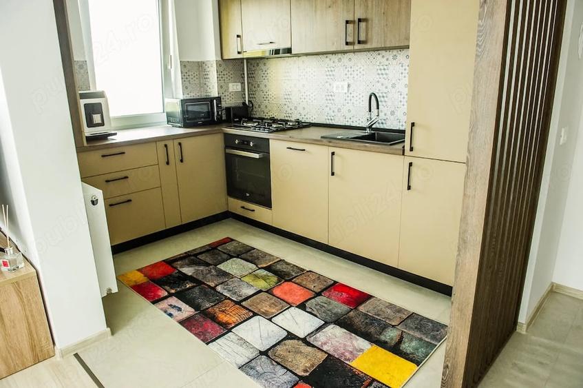 Apartament cu 2 camere decomandat în Tractorul