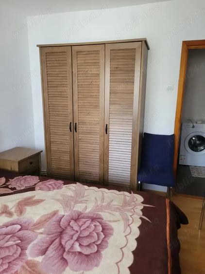 Apartament cu 2 camere decomandat în Roman