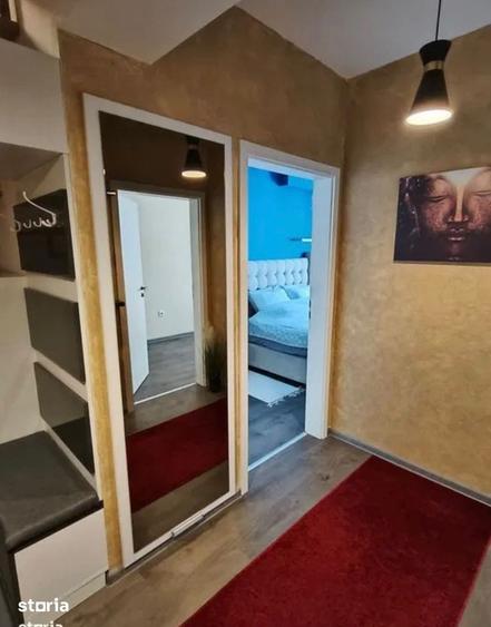 Apartament cu 3 camere, mobilat în Tractorul