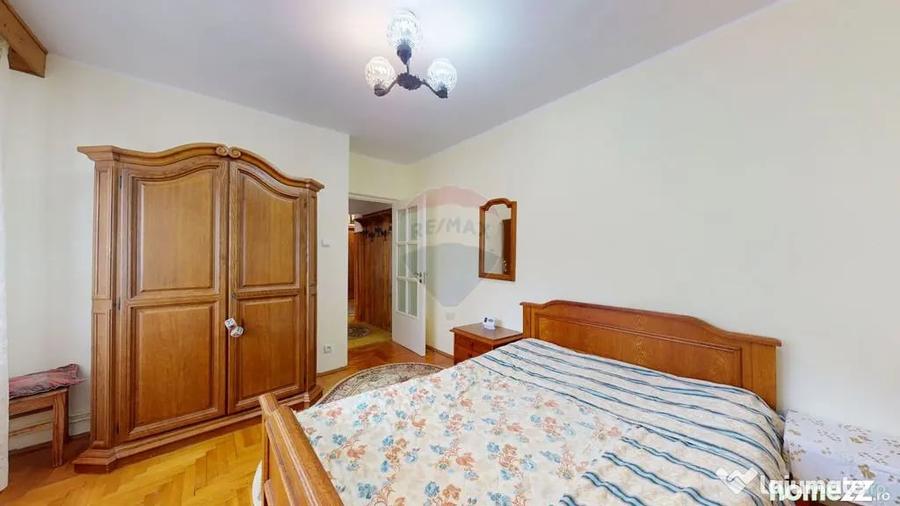 Apartament cu 3 camere decomandat în Eroilor
