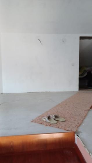 Casă cu 5 camere cu Teren 1600 Mp în Nădab