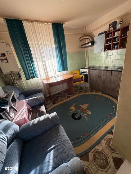 Apartament cu 3 camere în Calea București