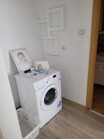 Apartament cu 2 camere semidecomandat în Ostroveni