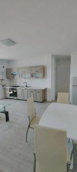 Apartament cu 2 camere decomandat în Cetate