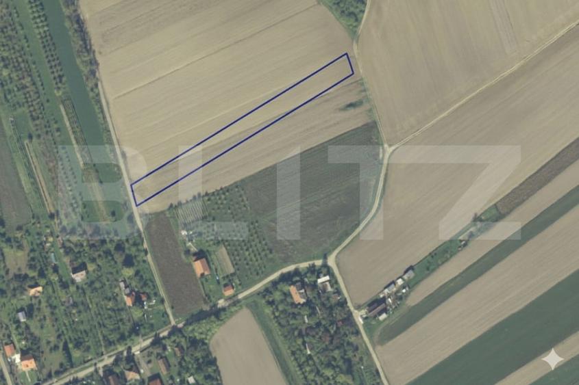 Teren agricol intravilan de 4122 mp, în Viile Satu Mare