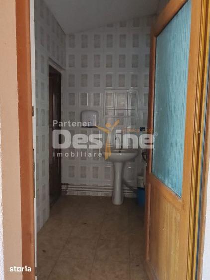 Spațiu comercial, de 300 mp, în Lunca