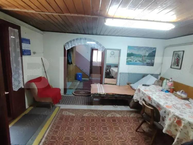 Casă cu 5 camere cu Teren 175 Mp în Lunca