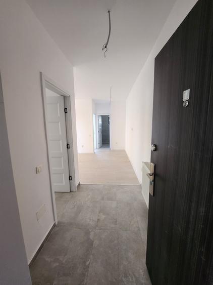 Apartament cu 2 camere decomandat în Haliu