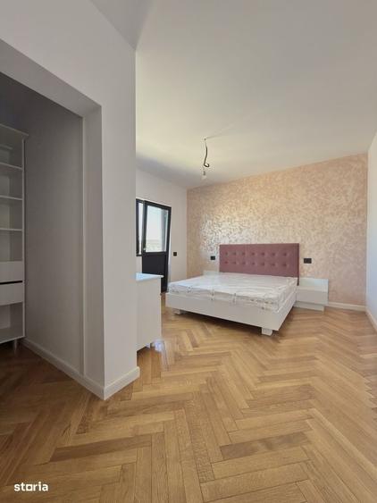 Casă cu 4 camere cu Teren 400 Mp în Central