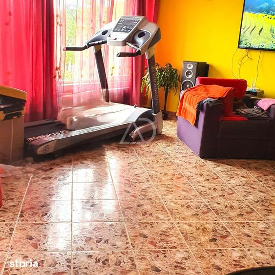 Casă cu 5 camere cu Teren 1786 Mp în Central
