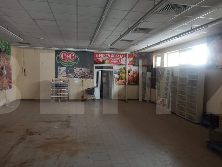 Spațiu comercial, de 400 mp, în Mehala