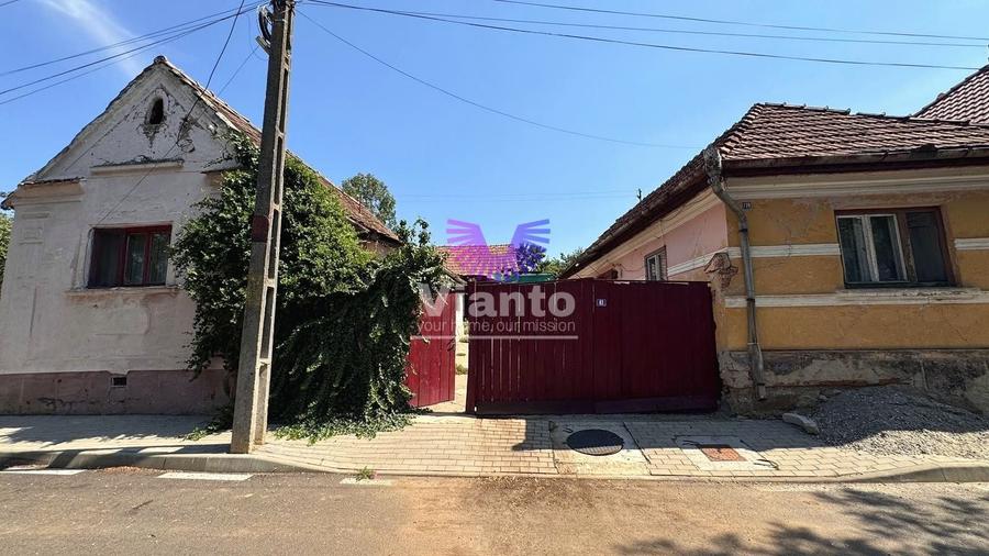 Casă individuală cu 3 camere cu Canalizare în Central