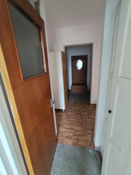Apartament cu 3 camere decomandat, mobilat în 8 Martie